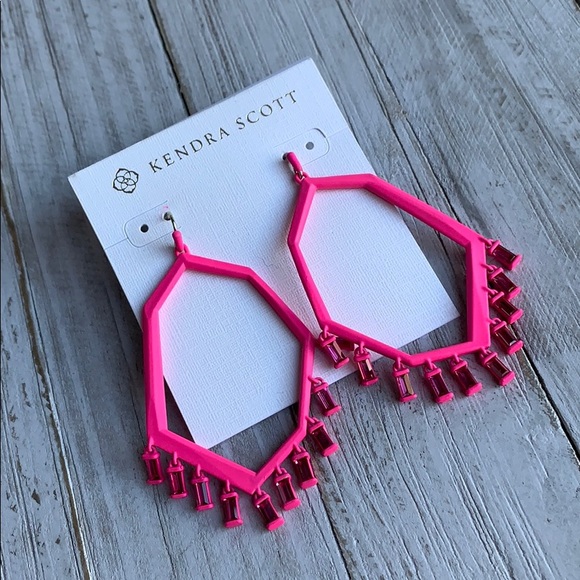 Kendra Scott Jewelry - Kendra Scott Thomas Chandelier Earrings Pink NEW